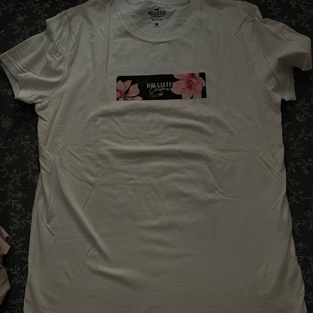 Hollister Short Sleeve